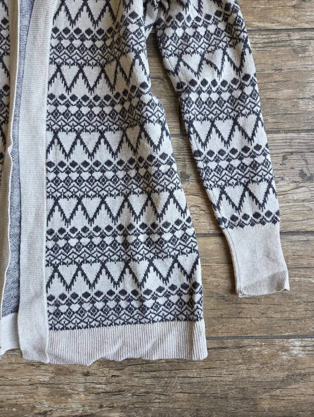 Loft Cardigan - Picture 2 of 4